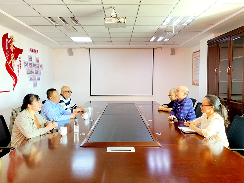 1699582807374086278.jpg 图:叶鹏_副本.jpg