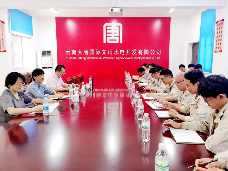 座谈_副本.jpg