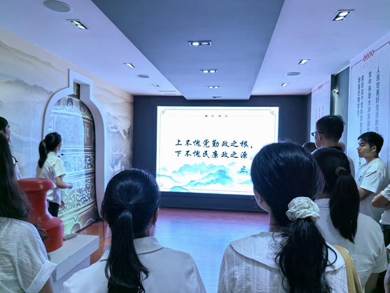 3a5bceb9ccc6826e0efb21601fe2a17_副本.jpg