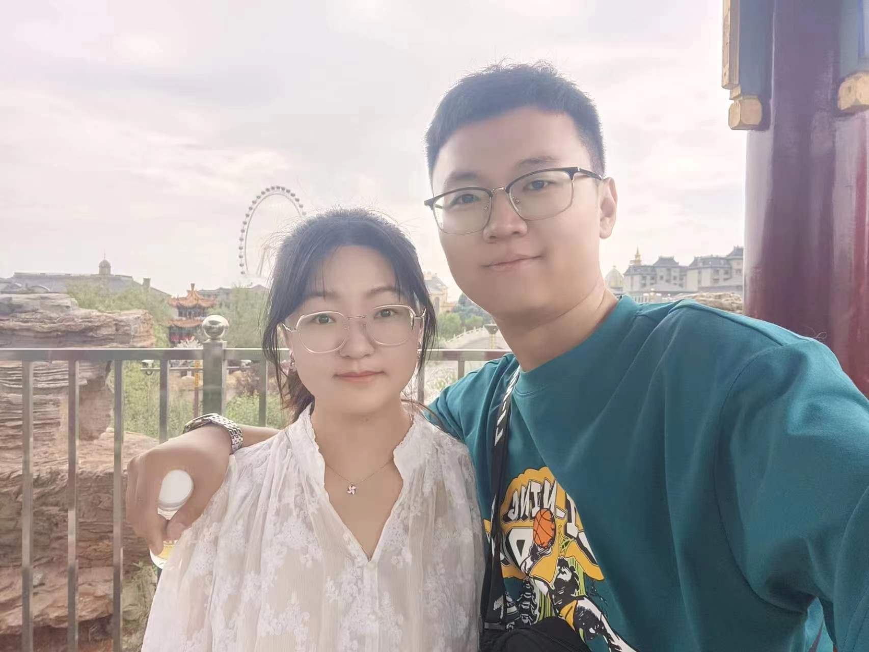 1675132095385071840.jpg 聂珂,邢家铭的合影(电力夫妻档).jpg